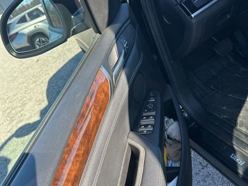 Used 2017 BMW X3 xDrive28i image 17