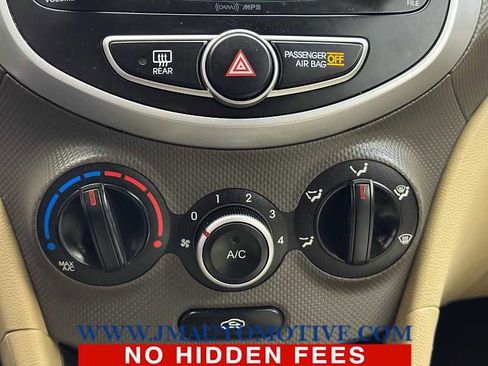 Used 2014 Hyundai Accent GLS image 29