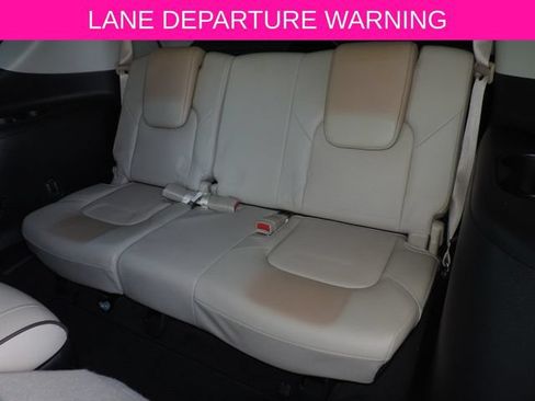 Used 2021 Nissan Armada Platinum w/ Captain's Chairs Package RWD image 18