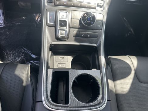 Certified 2023 Hyundai Santa Fe SEL w/ Premium Package AWD/4WD image 20