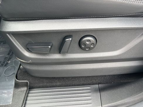 Used 2025 Nissan Armada PRO-4X w/ Pro-4X Premium Package image 27