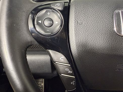 Used 2016 Honda Accord Sport image 26