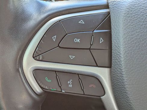 Used 2021 Jeep Grand Cherokee Laredo X image 24