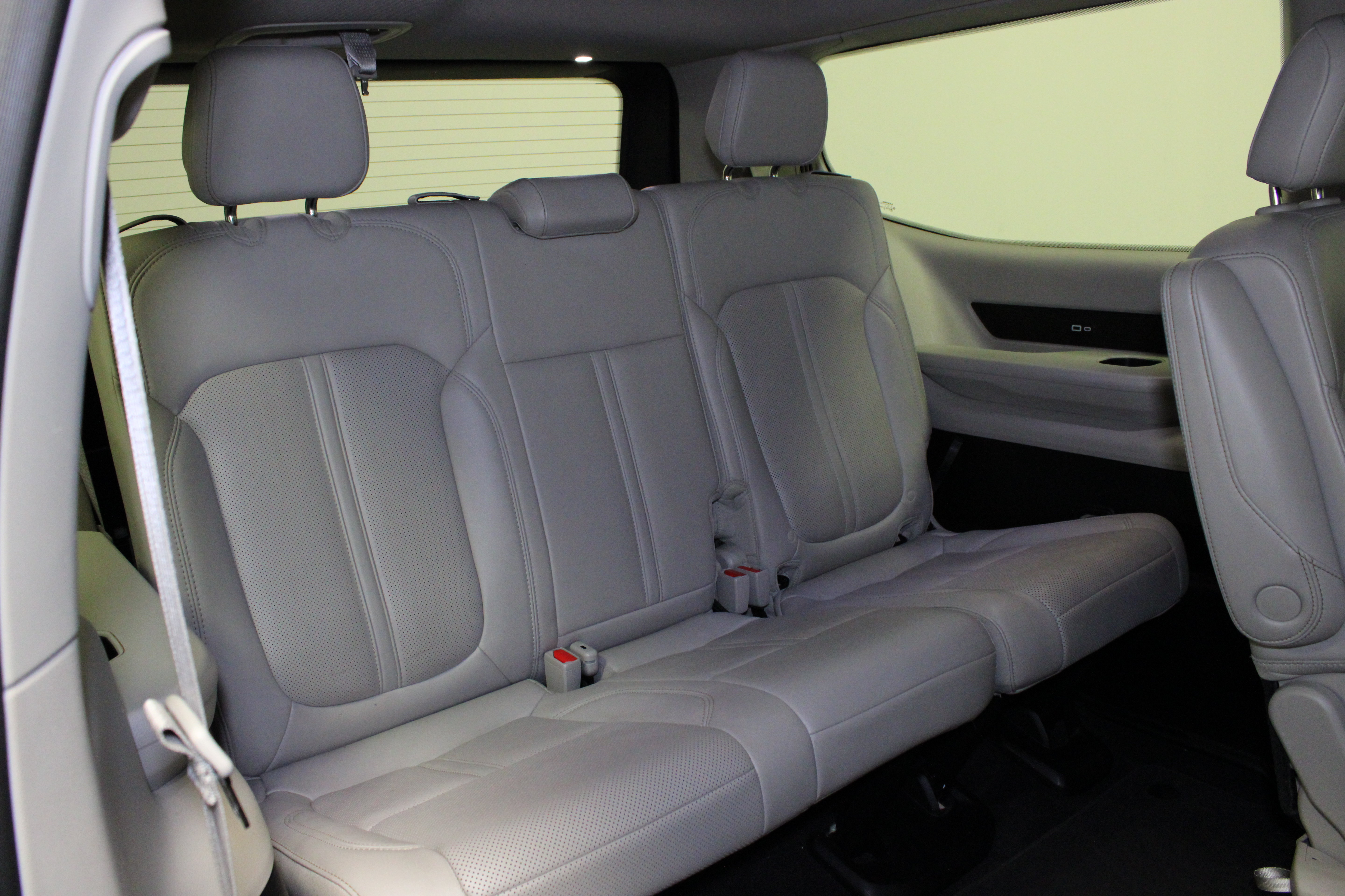 Used 2024 Jeep Wagoneer Series II AWD/4WD image 17