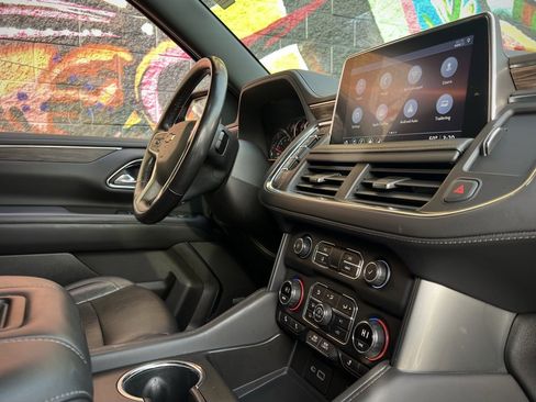 Used 2021 Chevrolet Tahoe LT w/ Luxury Package image 37