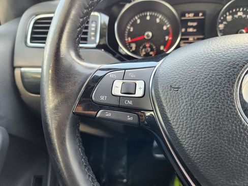 Used 2018 Volkswagen Jetta Sport FWD image 28