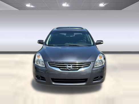 Used 2010 Nissan Altima 2.5 SL w/ SL Pkg FWD image 6