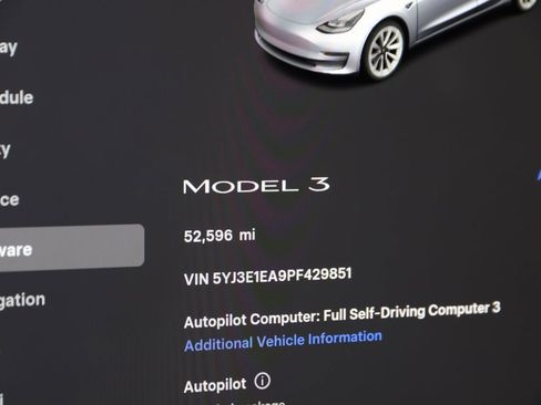 Used 2023 Tesla Model 3 Standard Range image 38