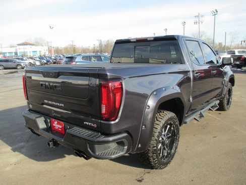 Certified 2022 GMC Sierra 1500 AT4 w/ AT4 Preferred Package image 5