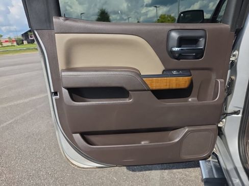 Used 2018 GMC Sierra 1500 SLT AWD/4WD image 12