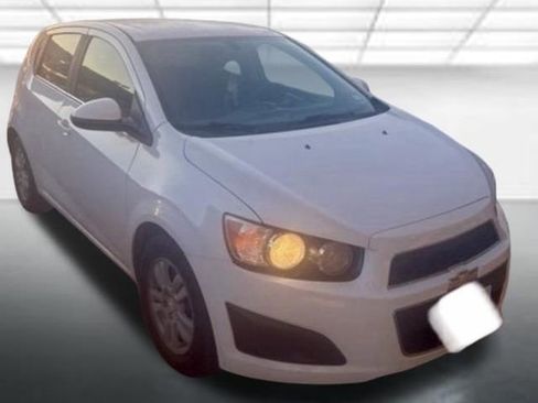 Used 2015 Chevrolet Sonic LT image 1