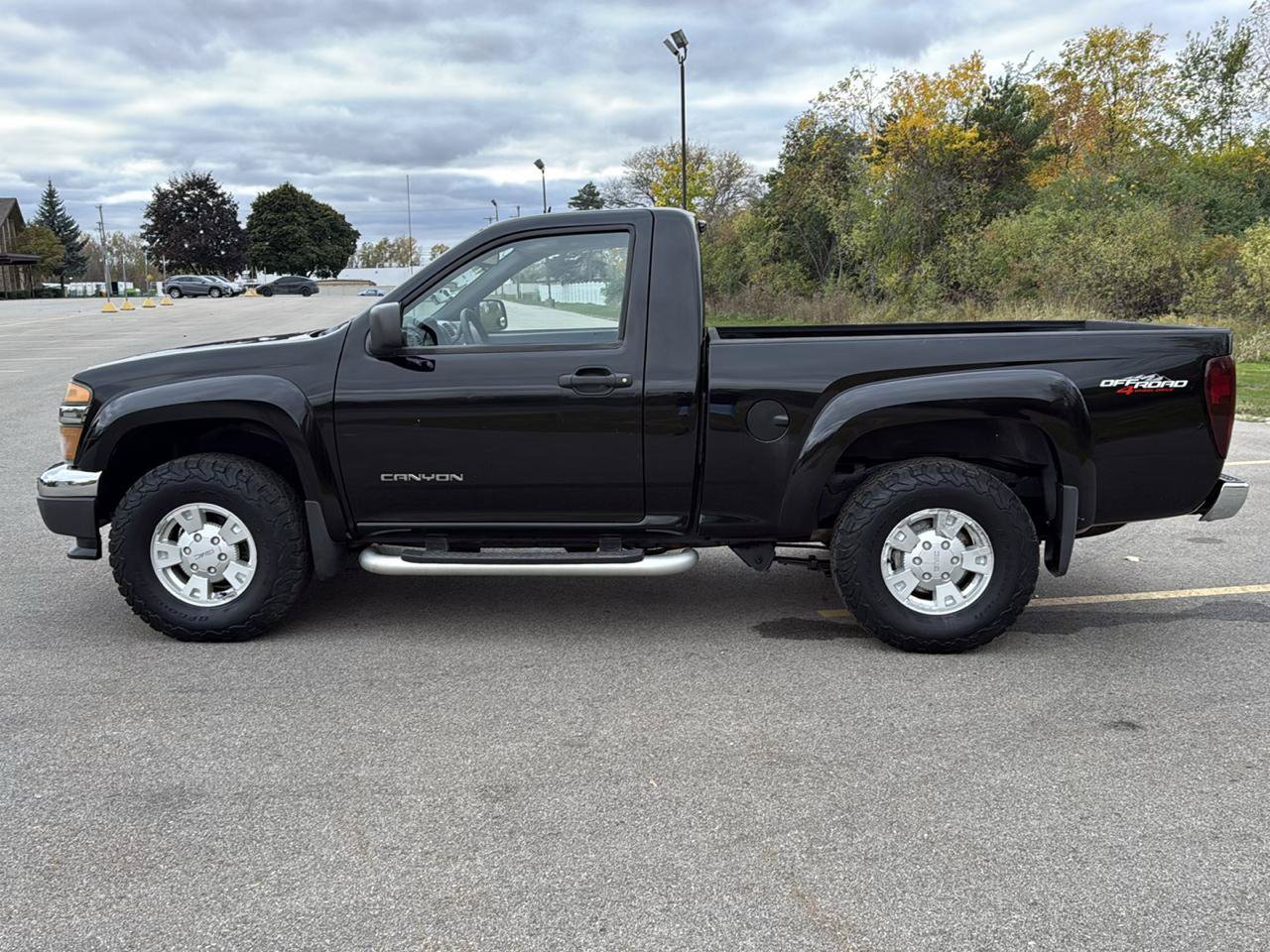 Used 2005 GMC Canyon SLE w/ Safe And Sound Package AWD/4WD image 9