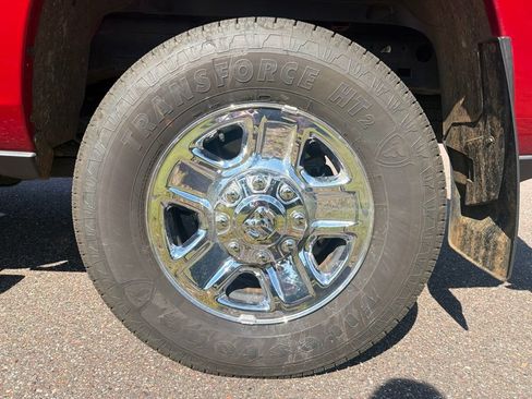 Used 2026 RAM 2500 Tradesman w/ Chrome Appearance Group AWD/4WD image 9