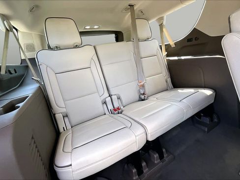 Used 2021 GMC Yukon XL Denali AWD/4WD image 23