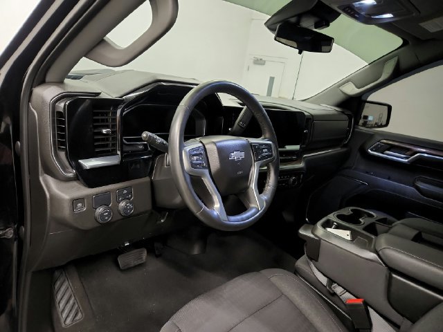 Used 2023 Chevrolet Silverado 1500 RST RWD image 13