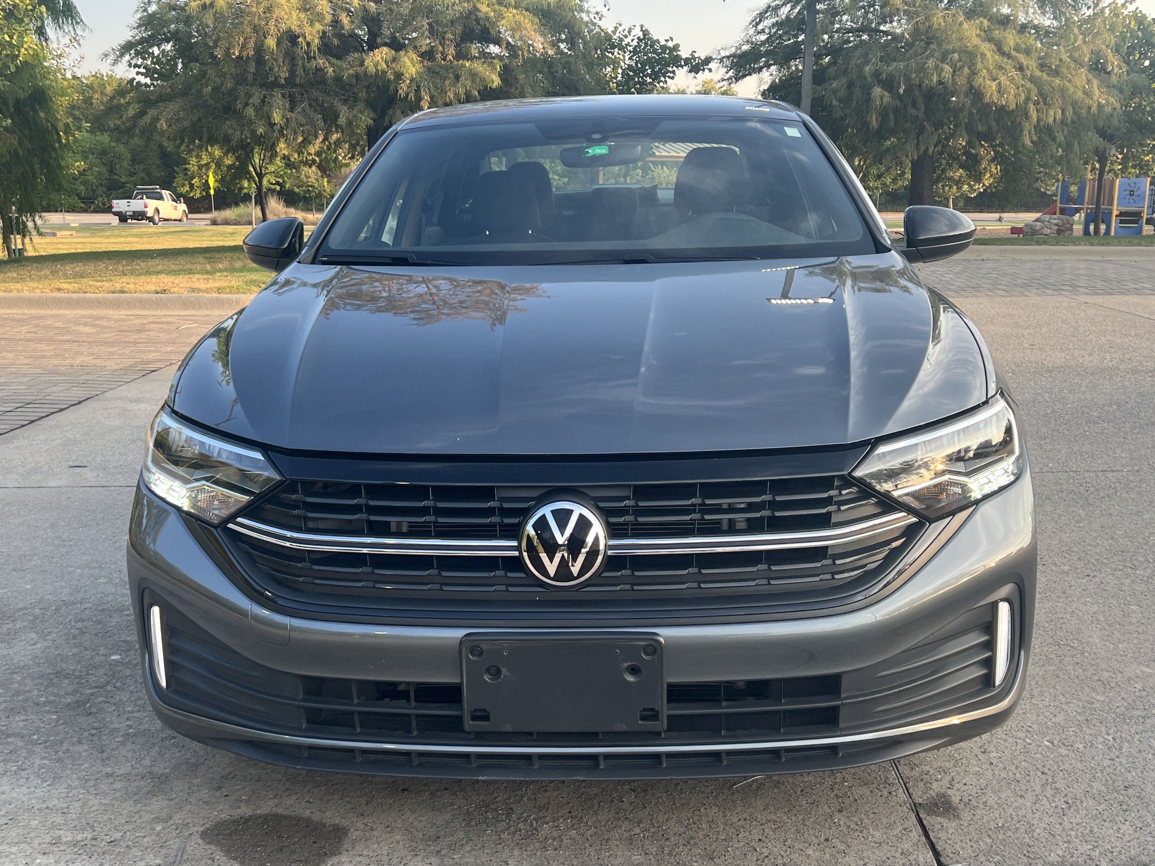 Used 2023 Volkswagen Jetta Sport FWD image 3