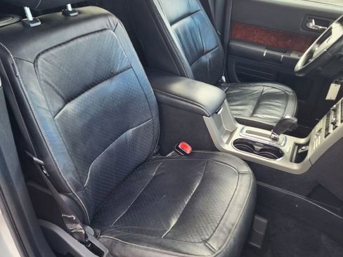 Used 2011 Ford Flex Limited w/ Rapid Spec Order Code image 6