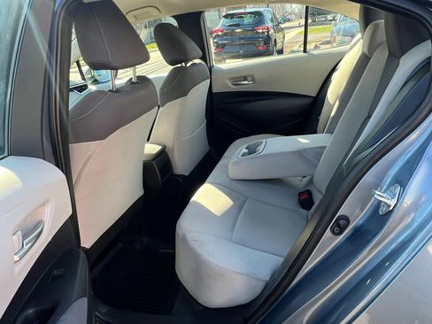 Used 2021 Toyota Corolla LE FWD image 27