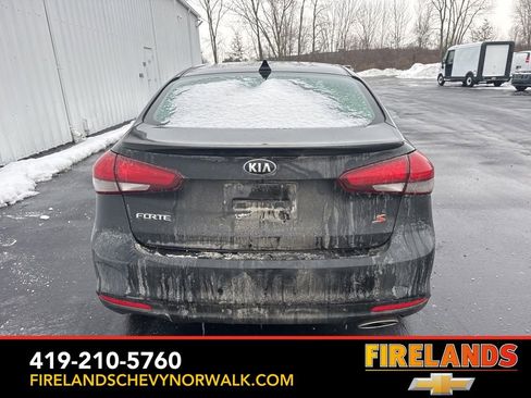 Used 2018 Kia Forte S w/ S Technology Plus Package image 4