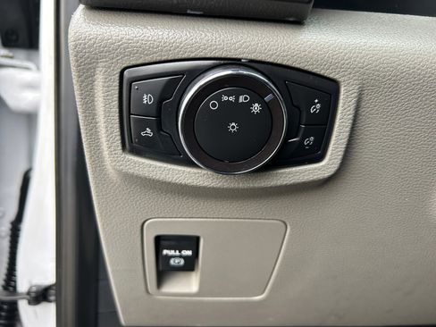 Used 2019 Ford F150 XLT image 24