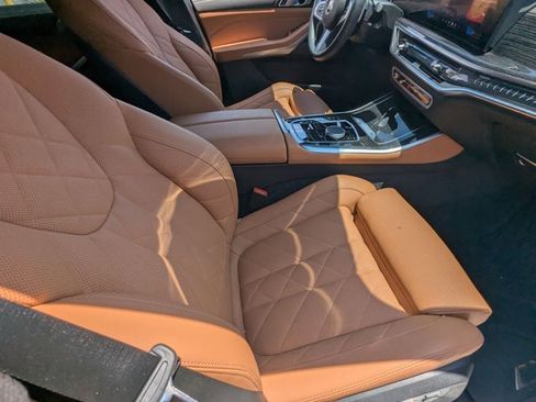 Used 2025 BMW X5 sDrive40i w/ M Sport Package image 18
