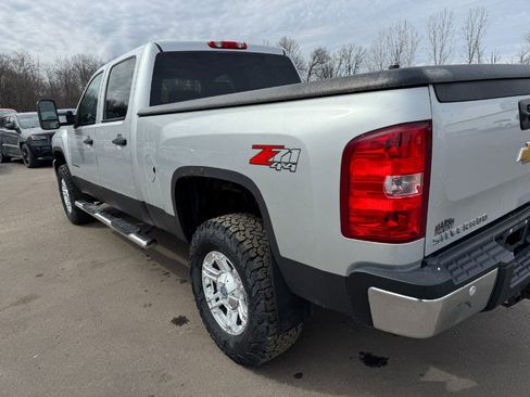 Used 2012 Chevrolet Silverado 2500 LT w/ Interior Plus Package AWD/4WD image 10