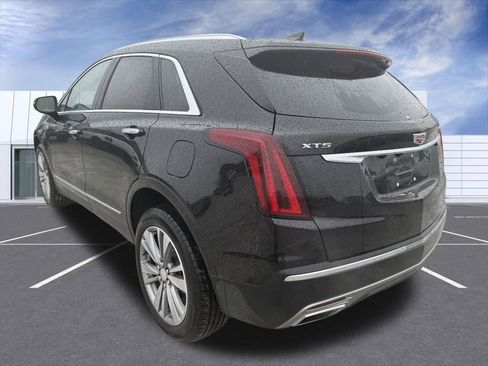Certified 2025 Cadillac XT5 Premium Luxury image 3