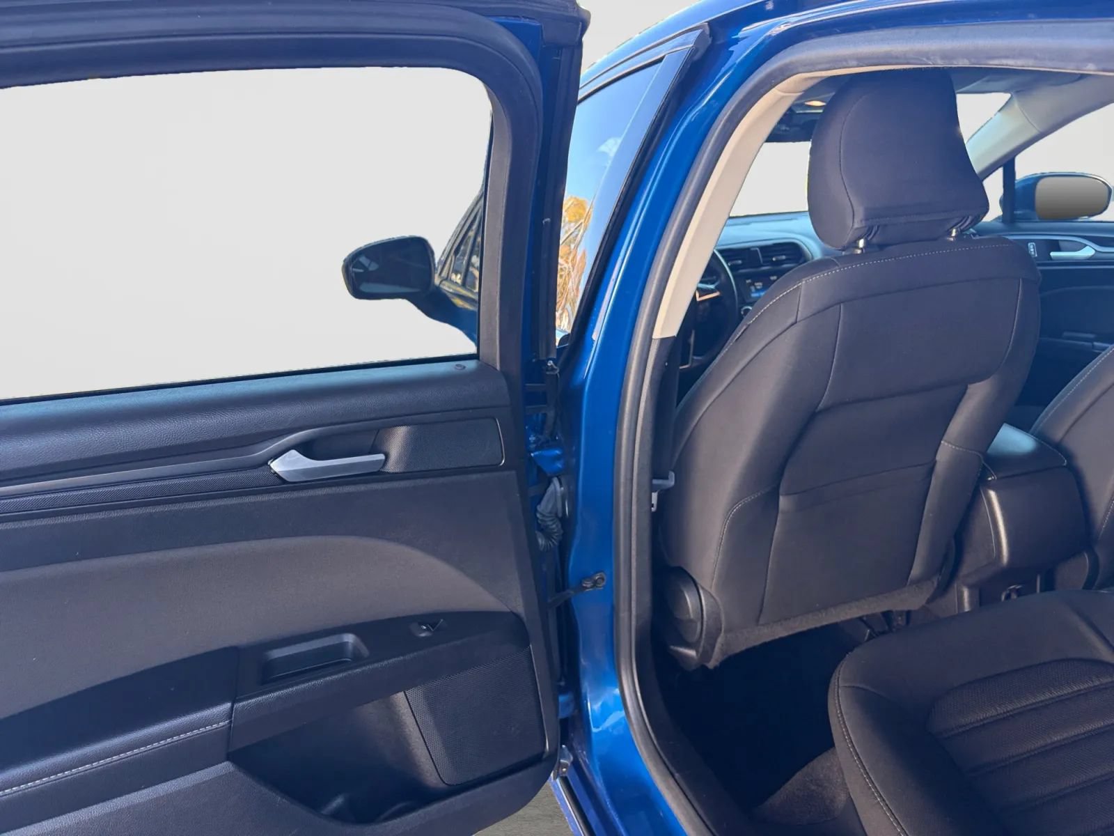 Used 2018 Ford Fusion S w/ Equipment Group 101A FWD image 14