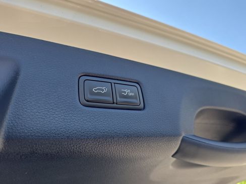 New 2026 Kia Carnival SX Prestige FWD image 11