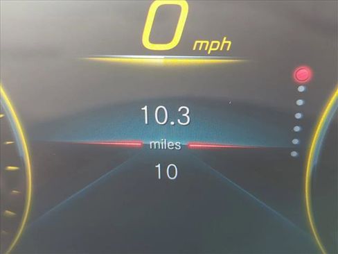 Used 2023 Mercedes-Benz EQB 300 4MATIC image 12