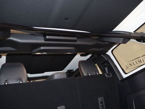 Used 2025 Ford Bronco Raptor AWD/4WD image 87