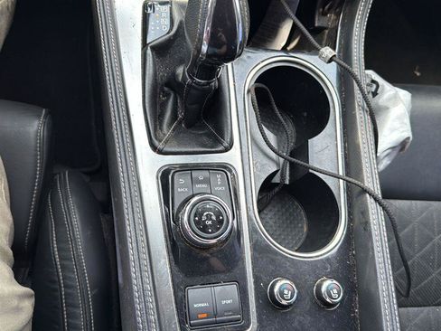 Used 2017 Nissan Maxima Platinum FWD image 7
