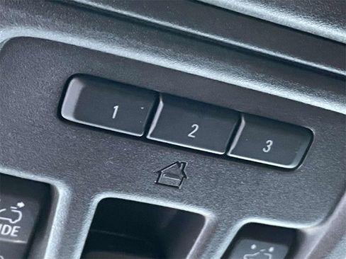 Used 2024 GMC Sierra 1500 AT4 w/ Technology Package image 31