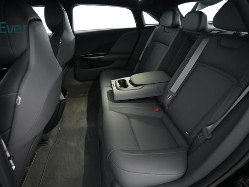 Used 2024 Lucid Air Touring AWD/4WD image 22