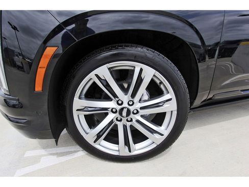 Certified 2026 Cadillac Escalade Sport w/ Touring Package AWD/4WD image 31