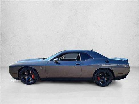Used 2020 Dodge Challenger SRT Hellcat image 8