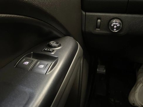 Used 2018 Chevrolet Colorado LT w/ LT Convenience Package image 40