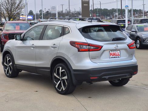 Used 2022 Nissan Rogue Sport SL image 4