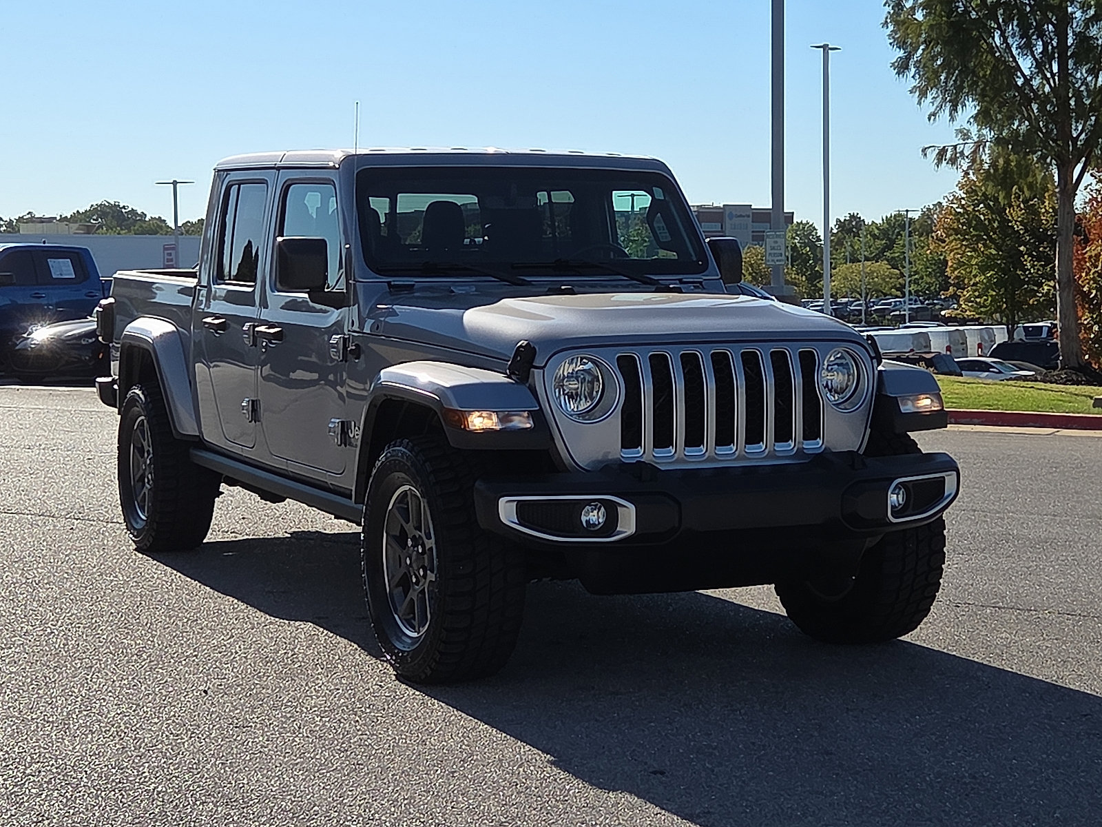 Used 2020 Jeep Gladiator Overland AWD/4WD image 1