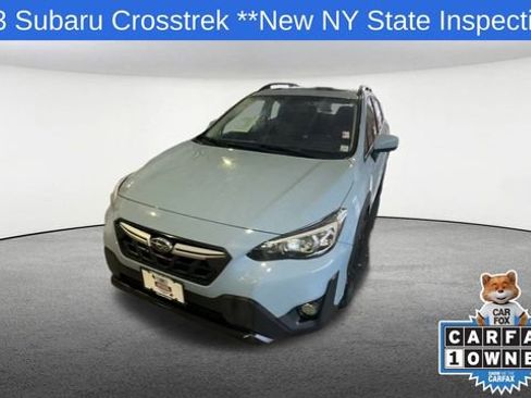 Used 2023 Subaru Crosstrek 2.0i Premium image 3