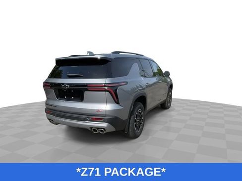 Used 2024 Chevrolet Traverse Z71 w/ LPO, Floor Liner Package AWD/4WD image 9