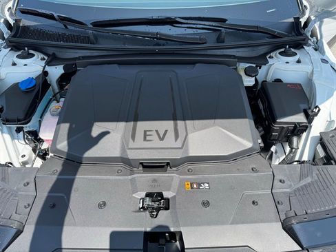 New 2025 Hyundai Ioniq 5 XRT image 10