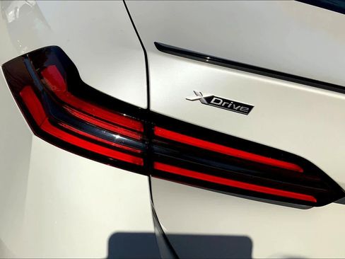 Used 2026 BMW 550e xDrive w/ Executive Package image 14