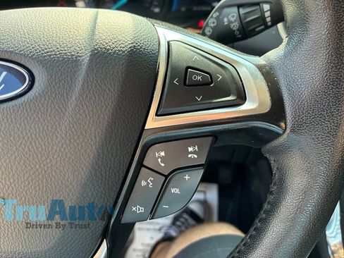 Used 2024 Ford Edge Titanium AWD/4WD image 29