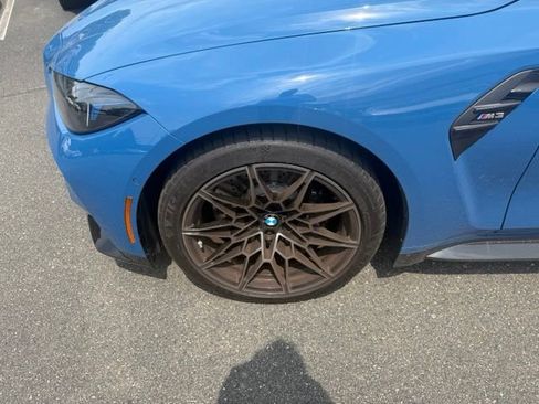 Used 2025 BMW M3 w/ Executive Package RWD image 7