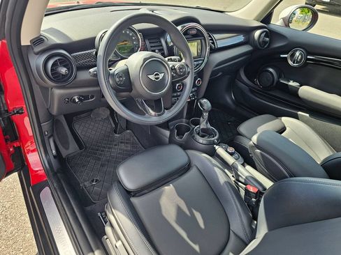 Used 2017 MINI Cooper S FWD image 9