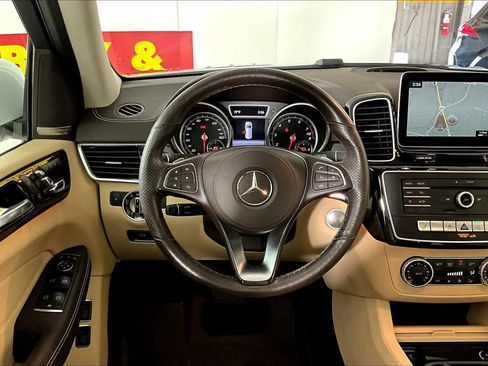 Used 2018 Mercedes-Benz GLS 450 4MATIC image 5