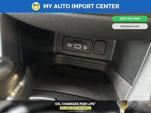 Used 2020 Chevrolet Equinox LT image 19