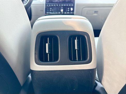 Used 2023 Hyundai Tucson Limited image 27