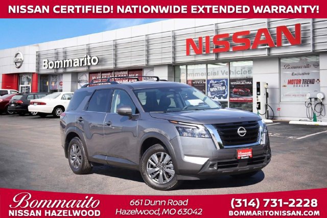 Certified 2025 Nissan Pathfinder SV w/ SV Premium Package FWD image 1
